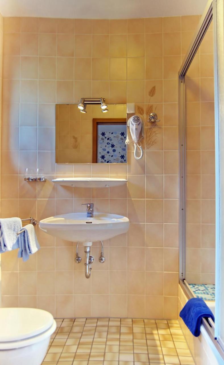 Gasthof Schumacher Hotel Garni Freudenberg  Bagian luar foto